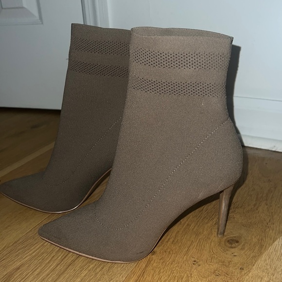 Steve Madden heels - Picture 1 of 2